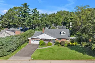 3 South Ct, Port Washington, NY 11050 - Photo 5