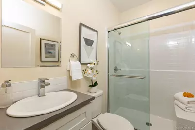 111 Romar Court, West Babylon, NY 11704 - Photo 5