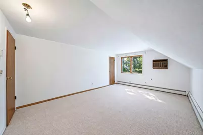 17 Fenwick Avenue, Farmingville, NY 11738 - Photo 27
