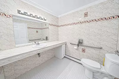 17 Fenwick Avenue, Farmingville, NY 11738 - Photo 19
