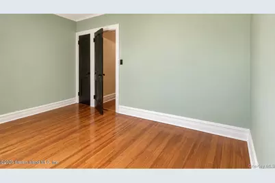 79-52 77th, Glendale, NY 11385 - Photo 11