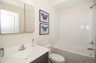 312 Ashley Ct Ave, North Babylon, NY 11703 - Photo 23