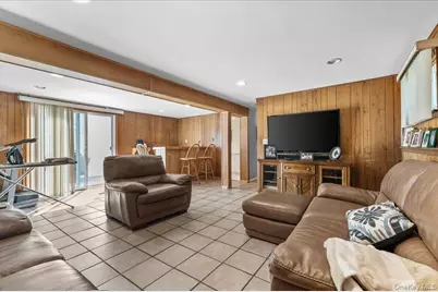 196 Von Huenfeld Street, Massapequa Park, NY 11762 - Photo 23