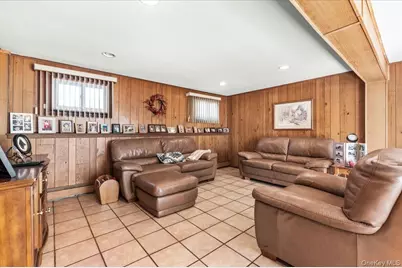 196 Von Huenfeld Street, Massapequa Park, NY 11762 - Photo 21