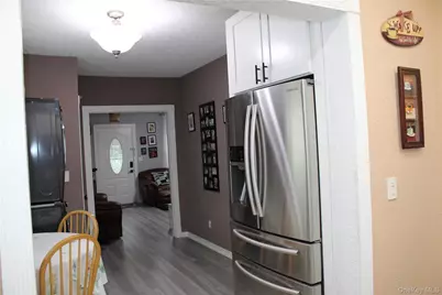 20020 104th Avenue, Saint Albans, NY 11412 - Photo 19