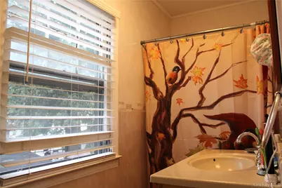 20020 104th Avenue, Saint Albans, NY 11412 - Photo 37
