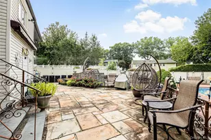 43 Nimitz Pl, Yonkers, NY 10710 - Photo 9