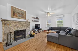 432 W Main St, Huntington, NY 11743 - Photo 3