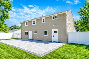 118 Boyle Rd, Selden, NY 11784 - Photo 7