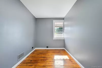 2891 Dewitt Place, Bronx, NY 10469 - Photo 13
