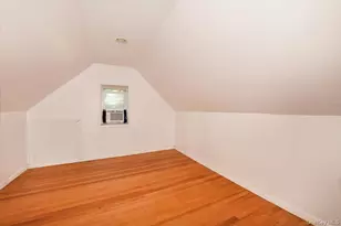 35 Montauk Dr, Bay Shore, NY 11706 - Photo 19