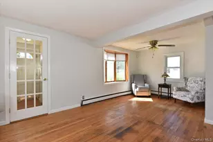 35 Montauk Dr, Bay Shore, NY 11706 - Photo 7