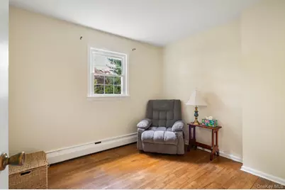 144 Nassau Avenue, West Babylon, NY 11704 - Photo 11