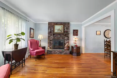 144 Nassau Avenue, West Babylon, NY 11704 - Photo 3