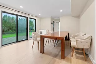 89 Brook Ct S, New Hyde Park, NY 11040 - Photo 11