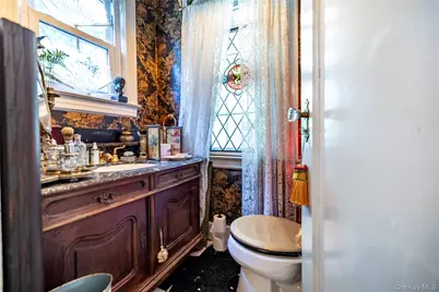 166 Southard Avenue, Rockville Centre, NY 11570 - Photo 7
