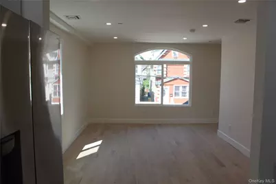 14516 106th Avenue, Jamaica, NY 11435 - Photo 31
