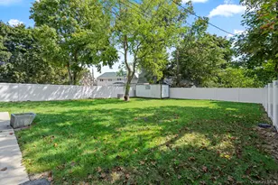 5 Prospect St W, Amityville, NY 11701 - Photo 27