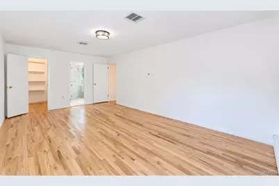 284 Marlin Street, Dix Hills, NY 11746 - Photo 37