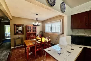 254-40 Craft Ave, Rosedale, NY 11422 - Photo 5