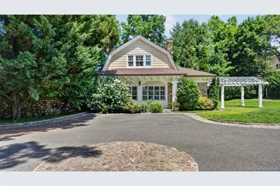 1058 Plandome Road, Manhasset, NY 11030 - Photo 1