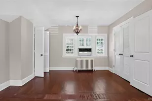 1058 Plandome Rd, Manhasset, NY 11030 - Photo 13