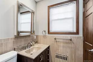 120 S High St, Lindenhurst, NY 11757 - Photo 27