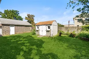 120 S High St, Lindenhurst, NY 11757 - Photo 35