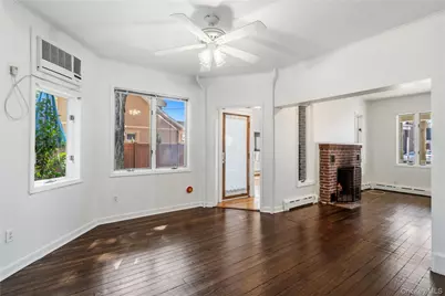 120 S High Street, Lindenhurst, NY 11757 - Photo 15
