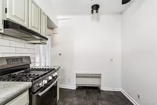 120 S High St, Lindenhurst, NY 11757 - Photo 19