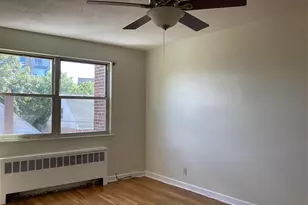 61-25 185th St, Fresh Meadows, NY 11365 - Photo 15