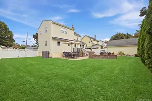 2546 Hicks St, Bellmore, NY 11710 - Photo 3