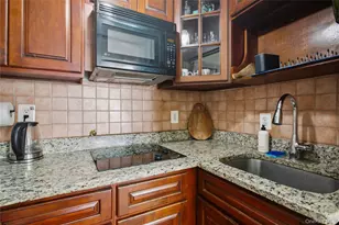151 Centre, New Rochelle, NY 10805 - Photo 17