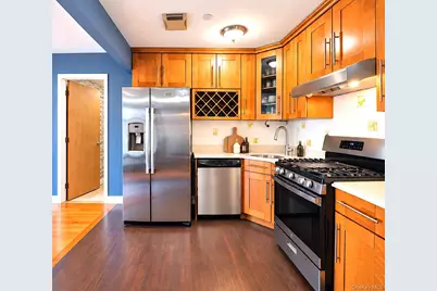 311 Saint Nicholas Avenue #3H, Ridgewood, NY 11385 - Photo 3