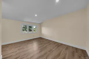 170 Park Ln, Massapequa, NY 11758 - Photo 15