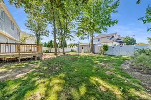 170 Park Ln, Massapequa, NY 11758 - Photo 29
