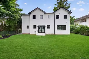 238 N Oak St, Massapequa, NY 11758 - Photo 19