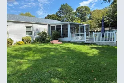 4 Carston Street W, Selden, NY 11784 - Photo 23