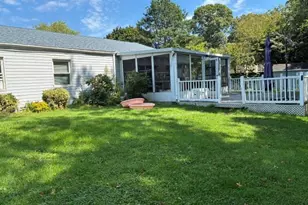 4 Carston St W, Selden, NY 11784 - Photo 23