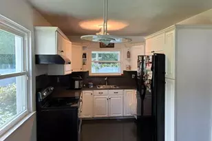 4 Carston St W, Selden, NY 11784 - Photo 7