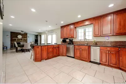 24 William Avenue, Islip, NY 11751 - Photo 11