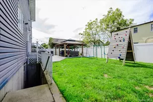 24 William Ave, Islip, NY 11751 - Photo 29