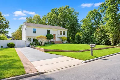 84 Arlington, Wyandanch, NY 11798 - Photo 3