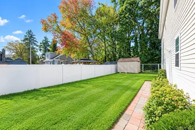 84 Arlington, Wyandanch, NY 11798 - Photo 29