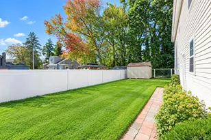 84 Arlington, Wyandanch, NY 11798 - Photo 29