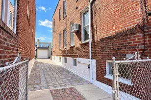 29-18 200th St, Bayside, NY 11360 - Photo 13