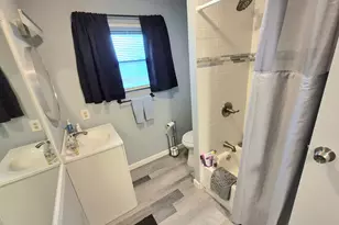 37-28 Hubbard Ave, Riverhead, NY 11901 - Photo 23