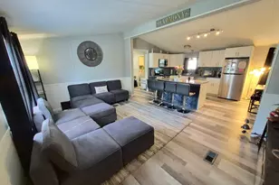 37-28 Hubbard Ave, Riverhead, NY 11901 - Photo 15