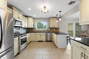 1 Sherwood Rd, Congers, NY 10920 - Photo 13