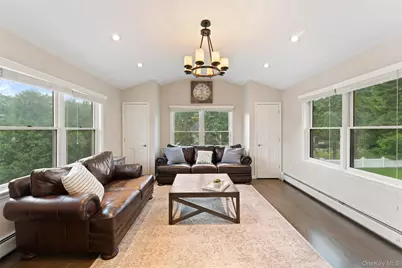 1 Sherwood Road, Congers, NY 10920 - Photo 9